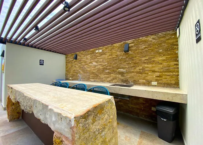 Seaview Roof Pool, Gym Onsite, 4 Blocks To 5th Ave Vakantiehuis *