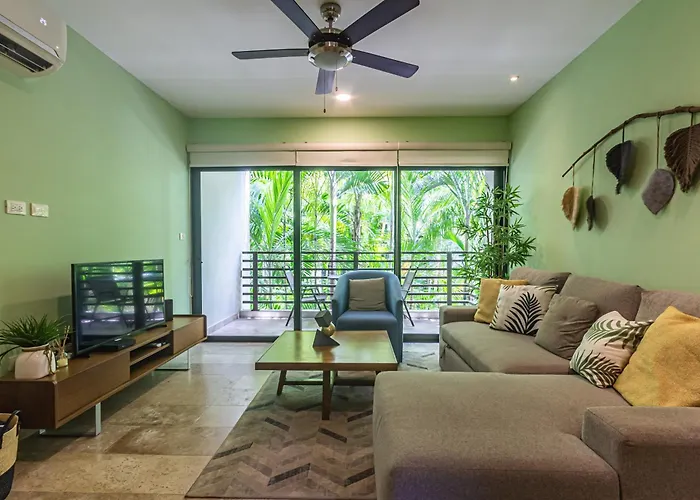 Casa de férias Seaview Roof Pool, Gym Onsite, 4 Blocks To 5th Ave *